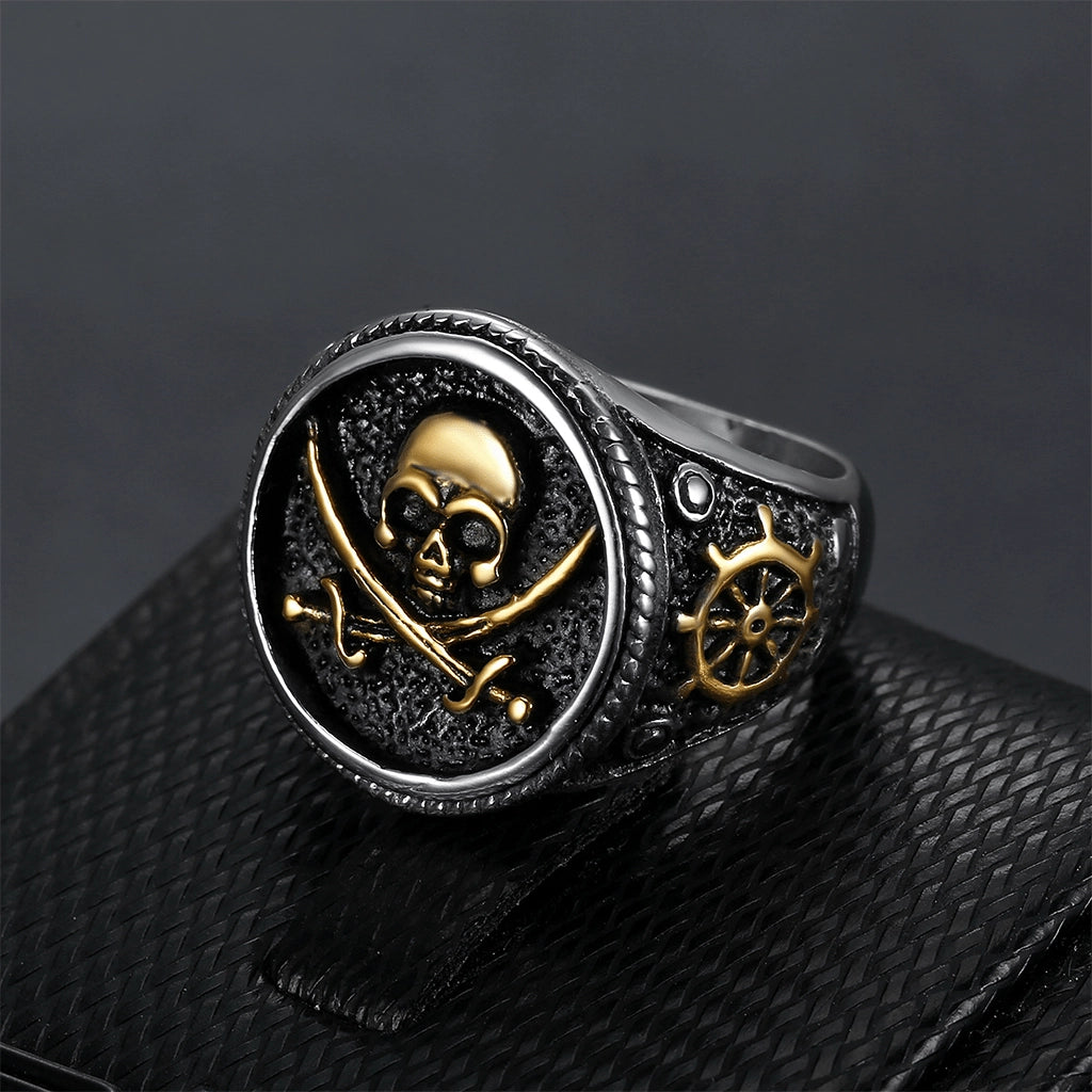 Rogue Skull Ring