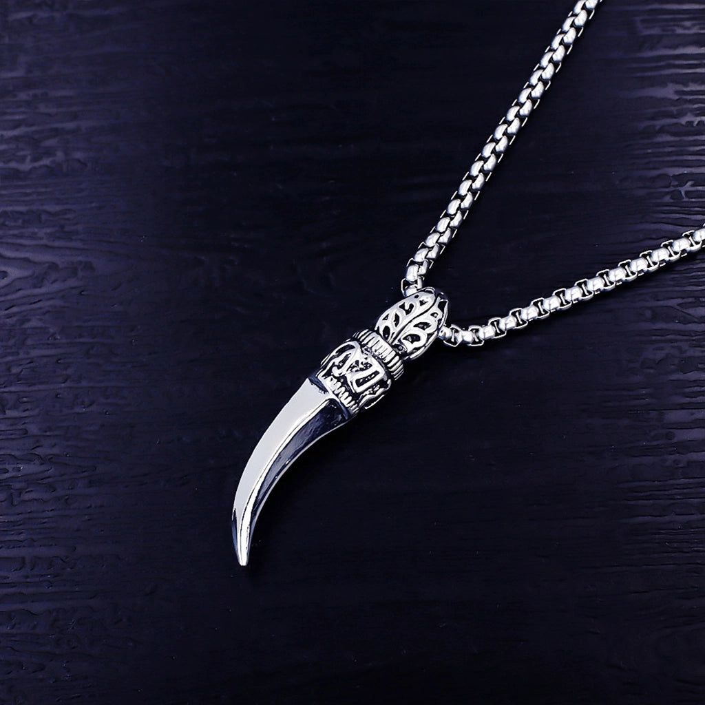 Fang Necklace