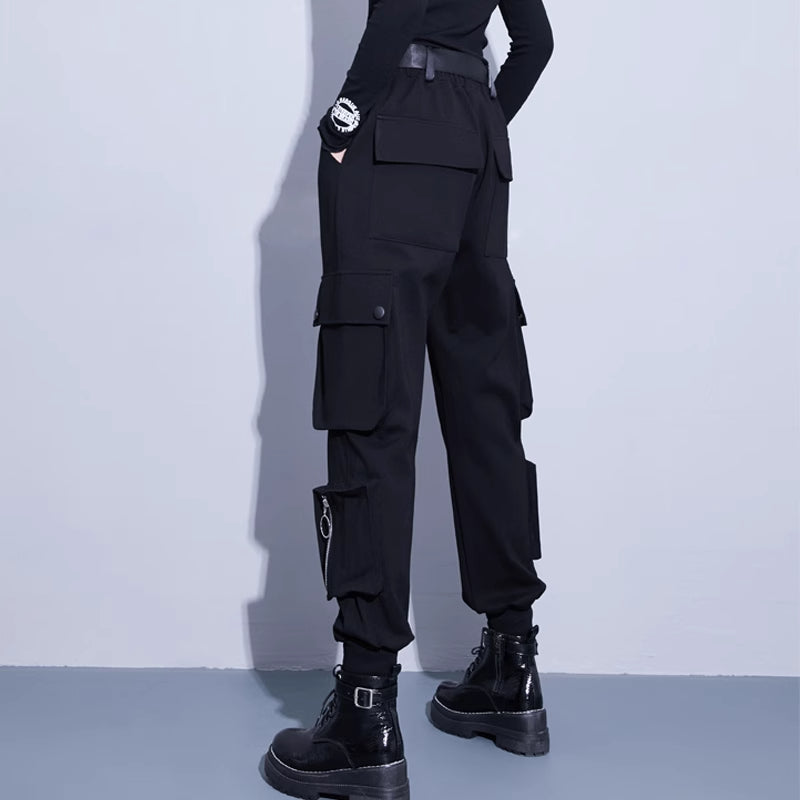 Black Techwear Cargo Pants with Multiple Pockets